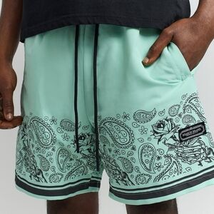 Reason Brand Luca Green Shorts Bandana Print Size Medium NWT 2766BA